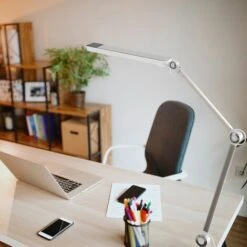 B.K.Licht Luce A Morsetto LED I Luce A Morsetto I Orientabile I Temperatura Di Colore Regolabile CCT I Regolabile In Continuo I 9W I Lampada Da Tavolo I Larghezza Di Morsetto Fino A 50mm I Bianco -Negozio al dettaglio Paulmann 25126610 3