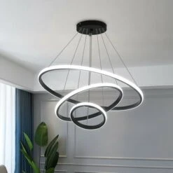 Lampada A Sospensione A Soffitto Cerchio Nero 3 Anelli, 76W Plafoniere A LED In Alluminio Diametro 60cm, Lampadario Moderno A LED 6000K